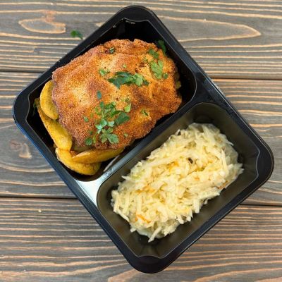 Schabowy/ pieczony ziemniak/ surówka